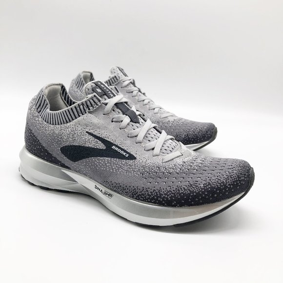 brooks levitate 2 black